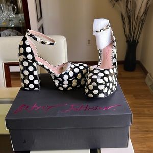 COPY - Betsey Johnson Tootsy Black Polka Dot size 6 new